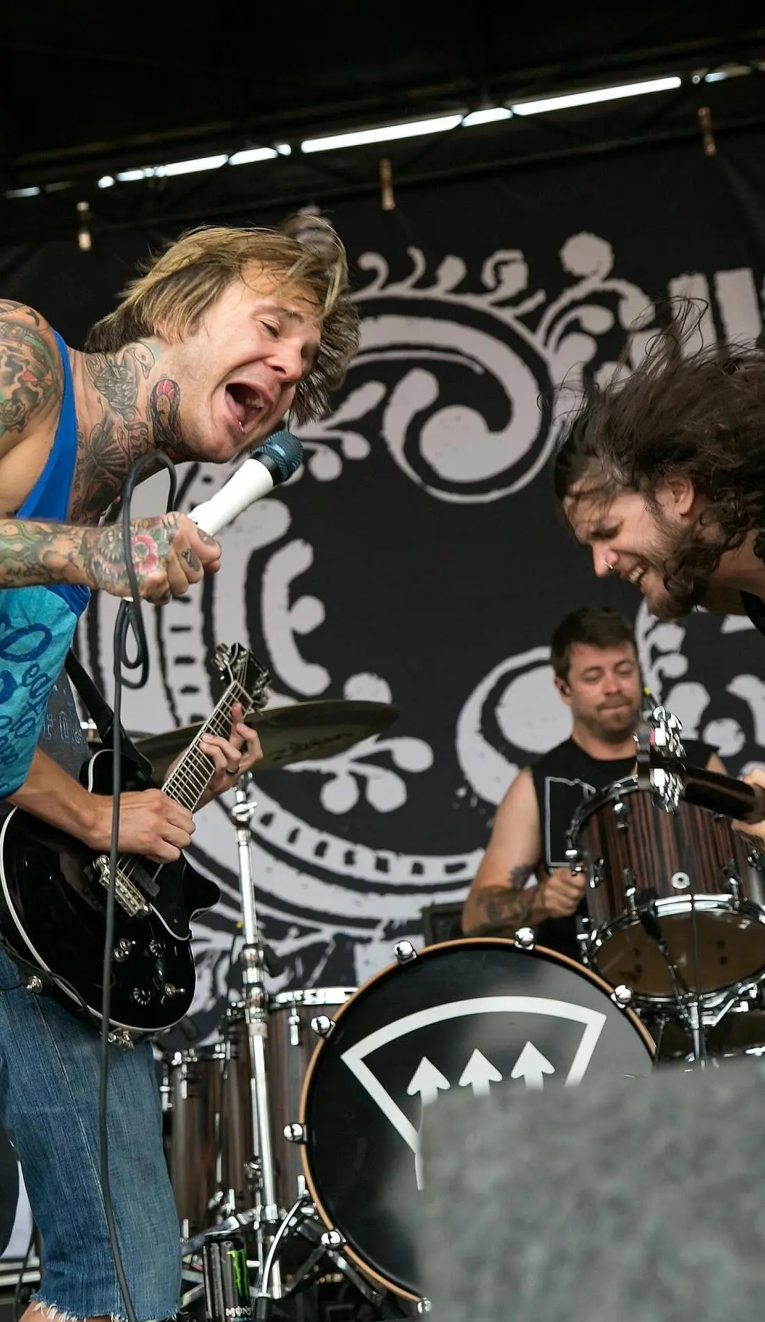 Fans at a Chiodos concert