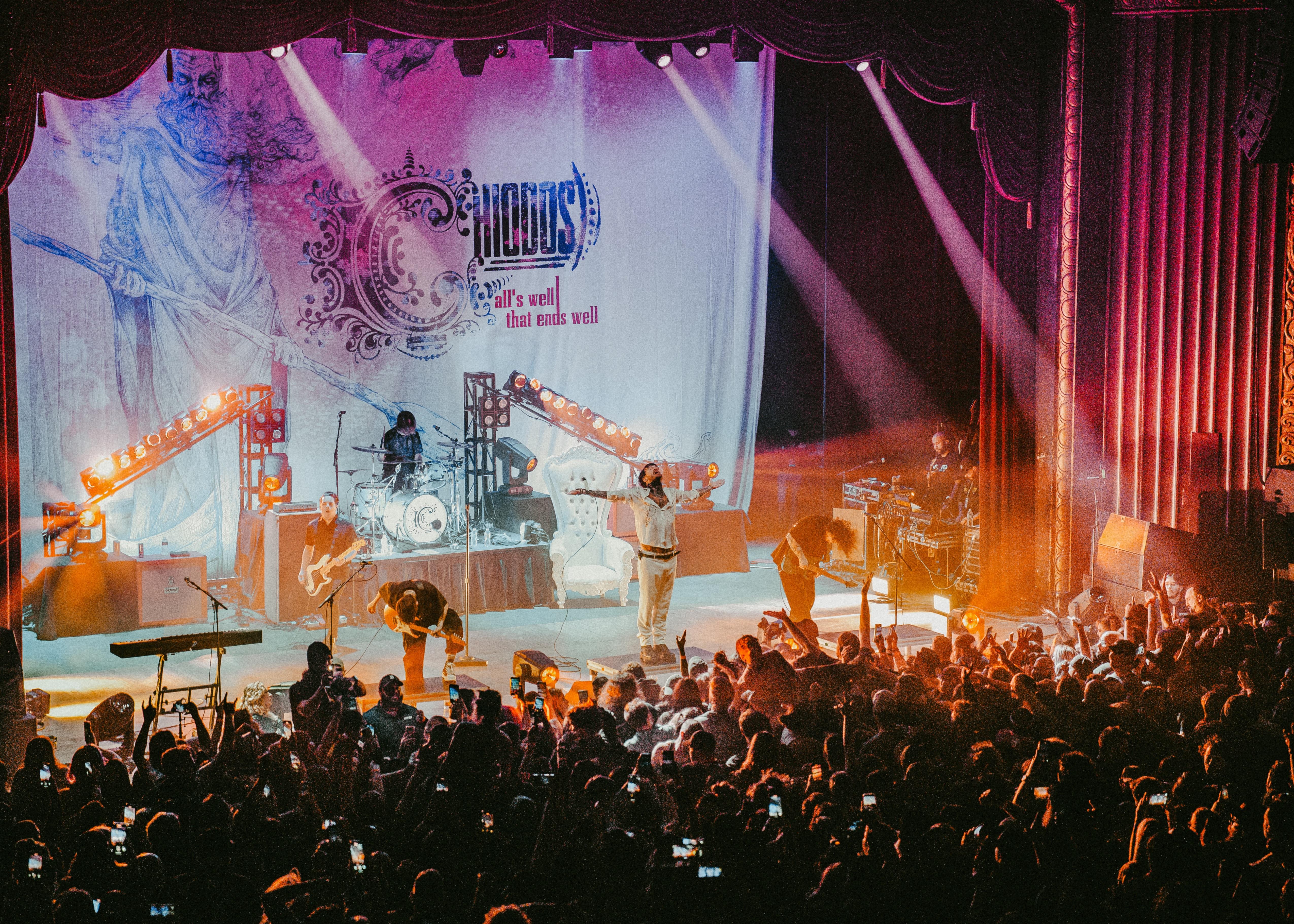 Chiodos live performance